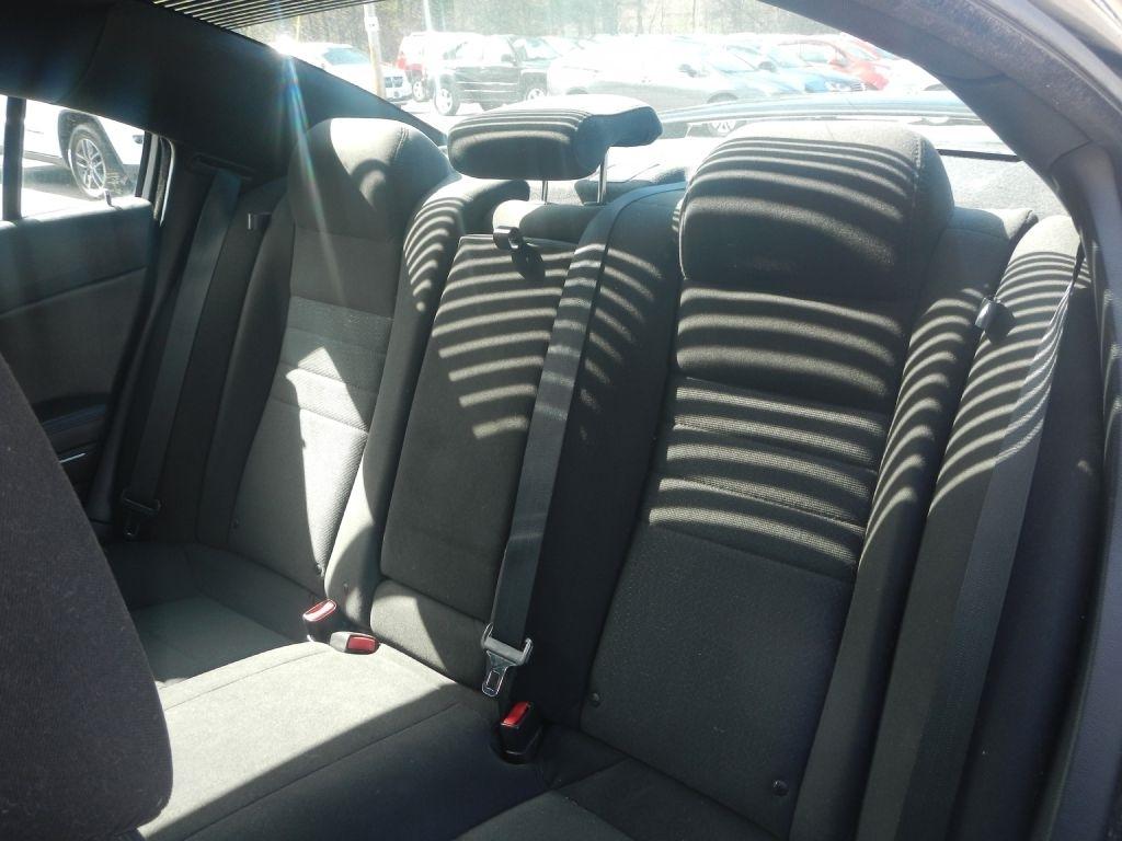 Dodge Charger SE 2013