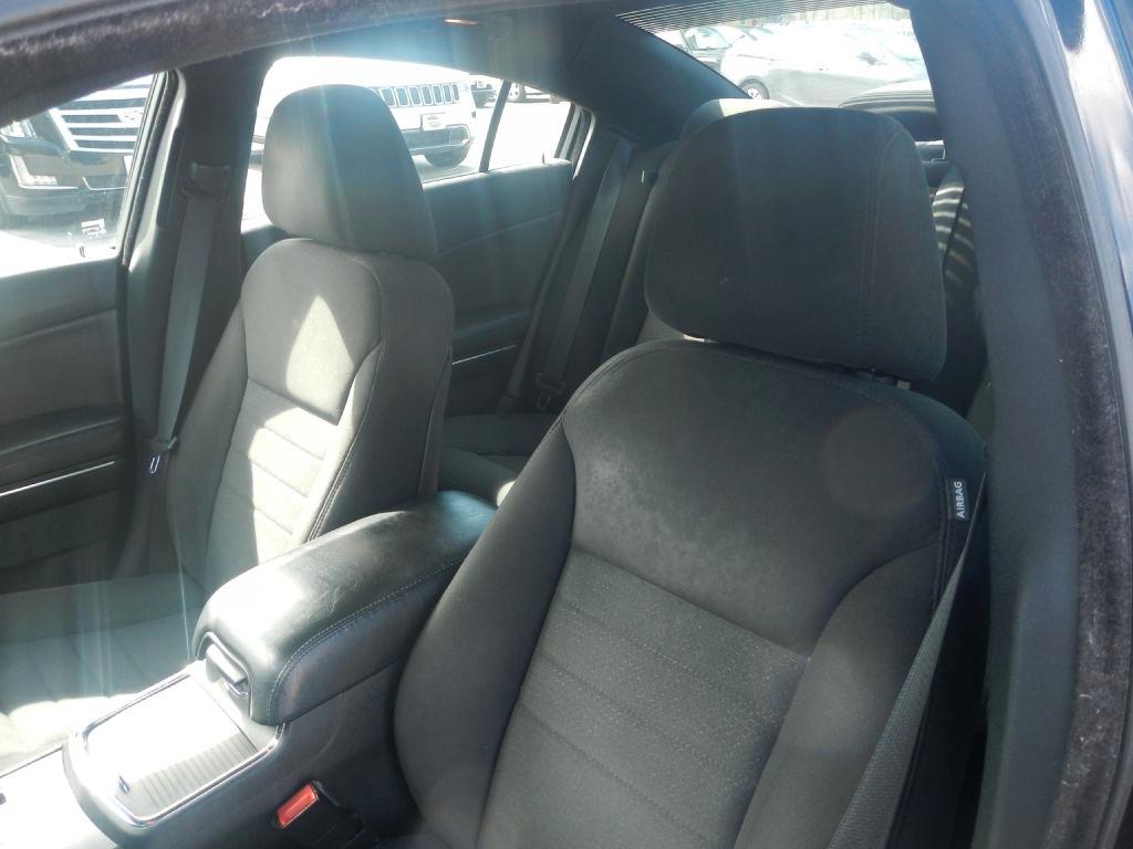 Dodge Charger SE 2013