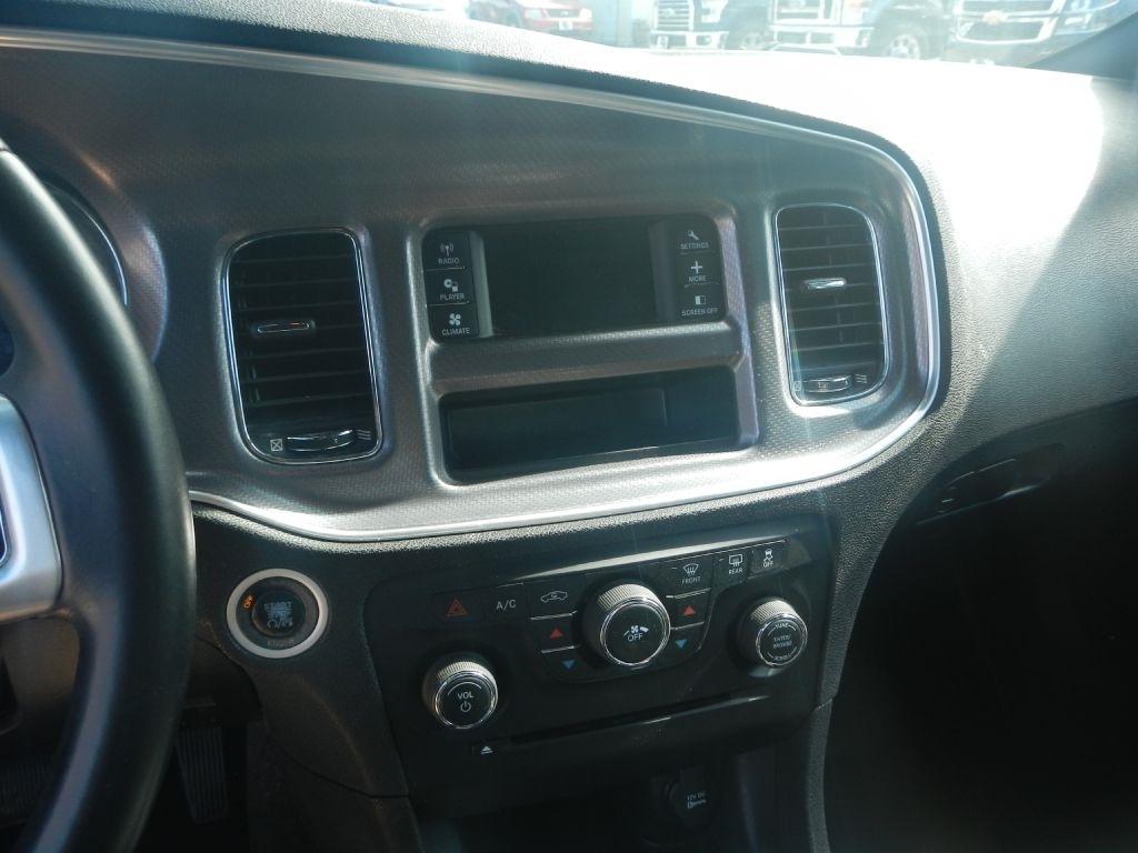 Dodge Charger SE 2013