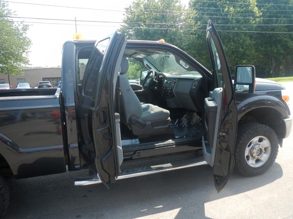 Ford F-350 SD XLT SuperCab 4WD 2012