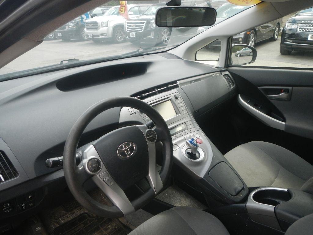 Toyota Prius Plug-In 2012