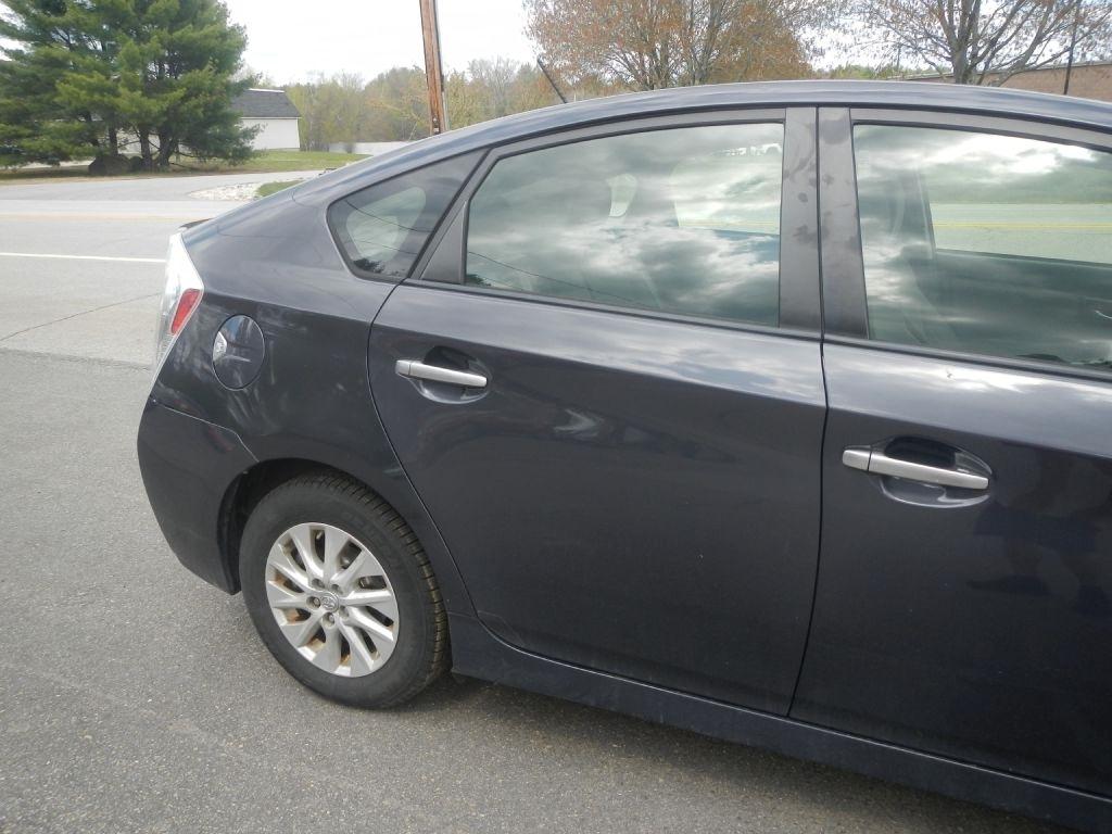 Toyota Prius Plug-In 2012