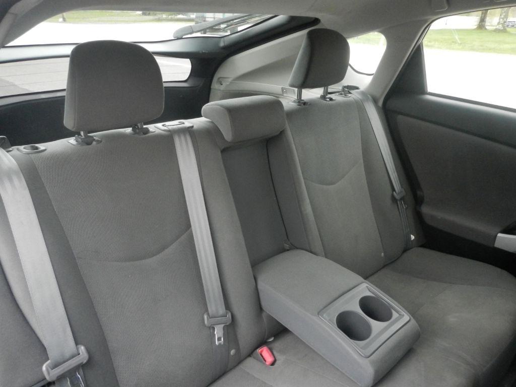 Toyota Prius Plug-In 2012