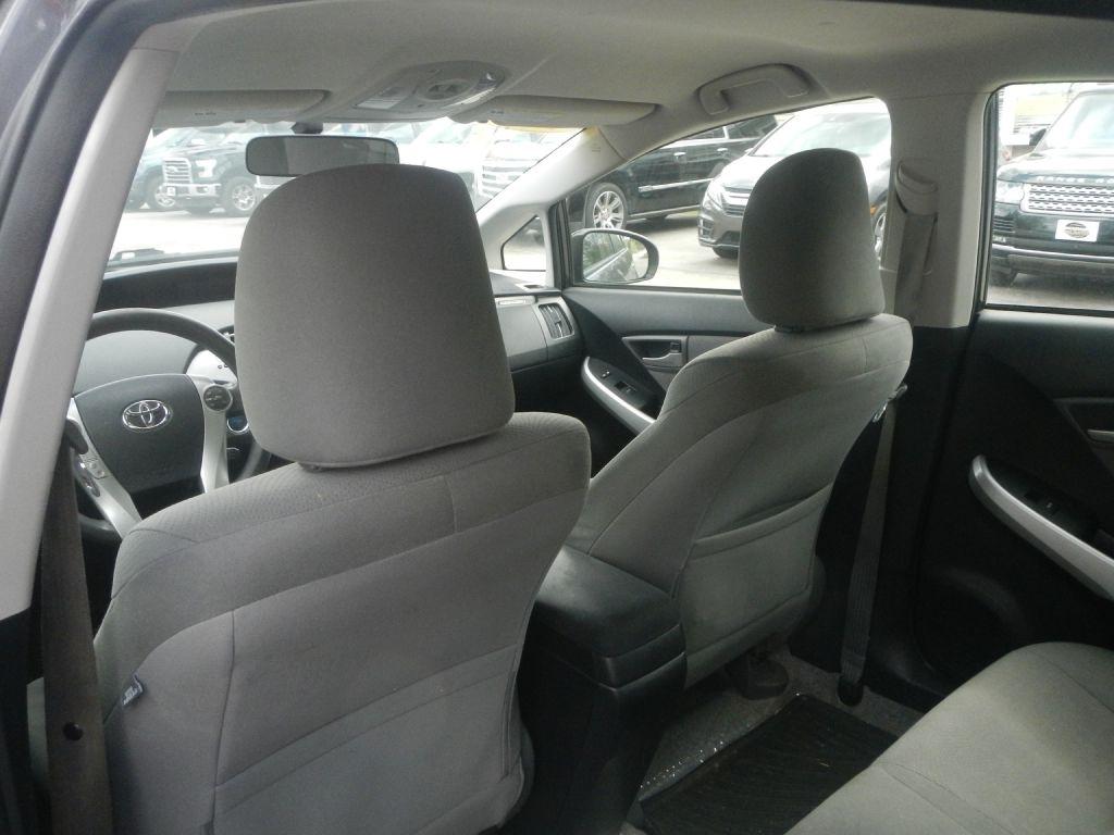 Toyota Prius Plug-In 2012