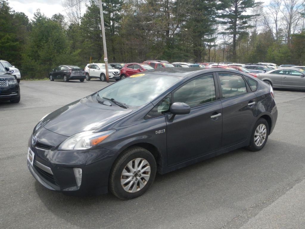 Toyota Prius Plug-In 2012