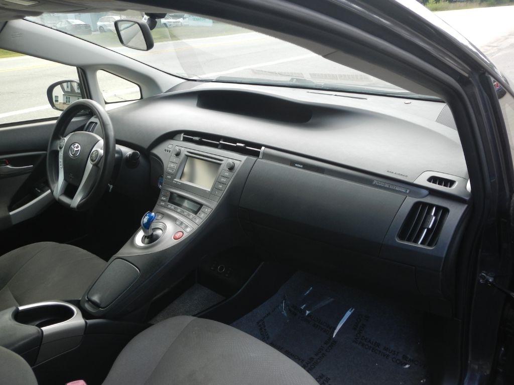 Toyota Prius Plug-In 2012