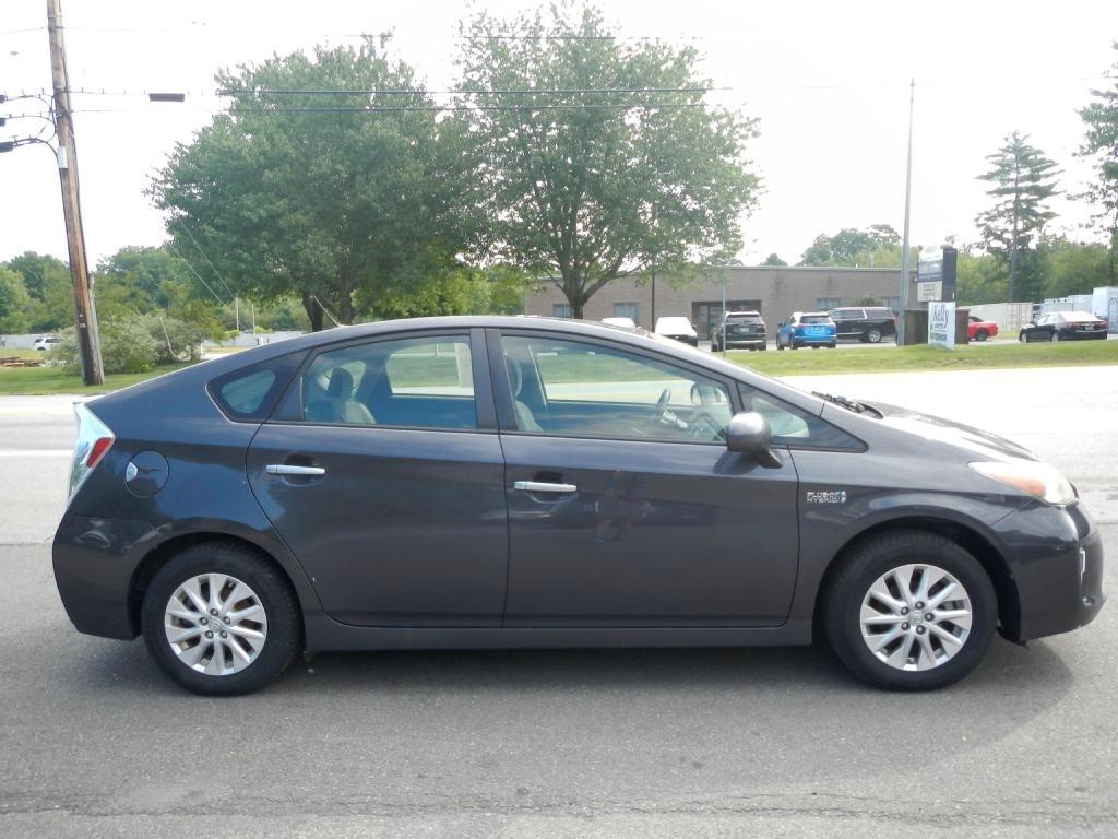 Toyota Prius Plug-In 2012