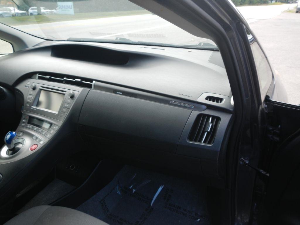 Toyota Prius Plug-In 2012