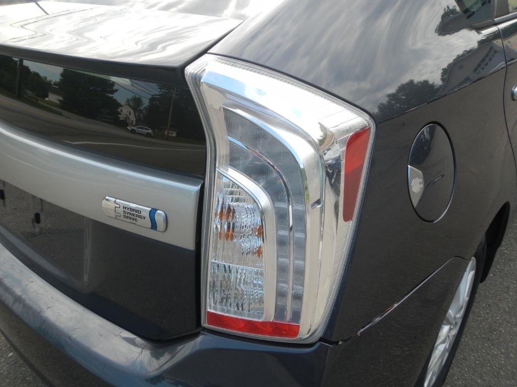 Toyota Prius Plug-In 2012