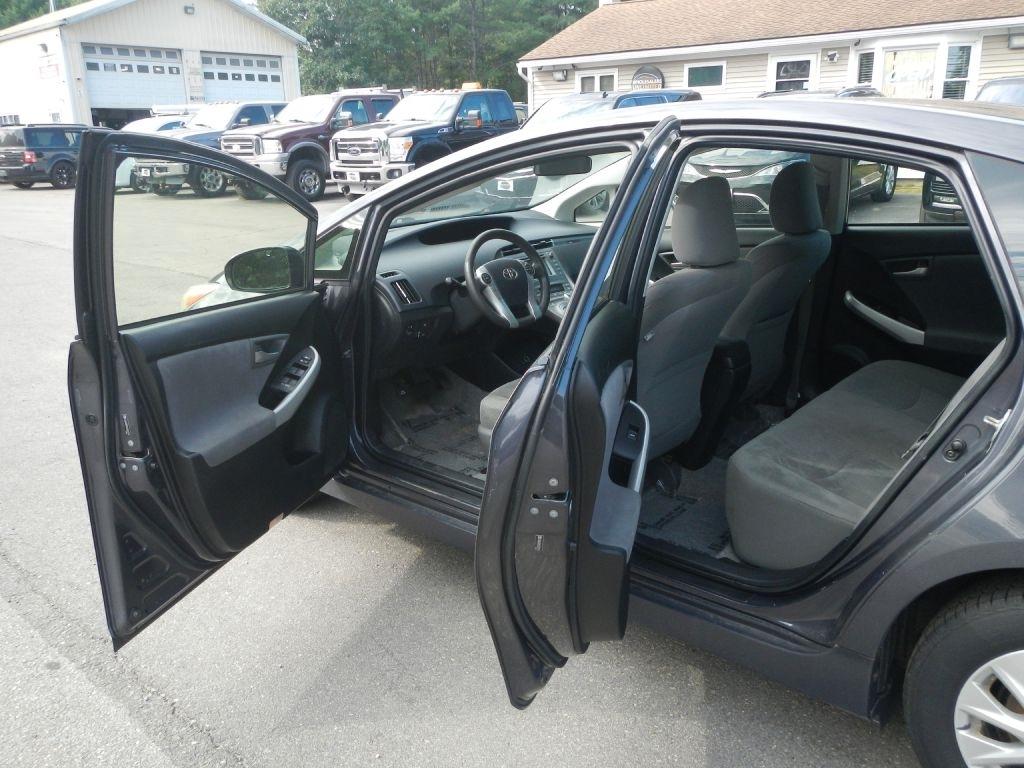 Toyota Prius Plug-In 2012
