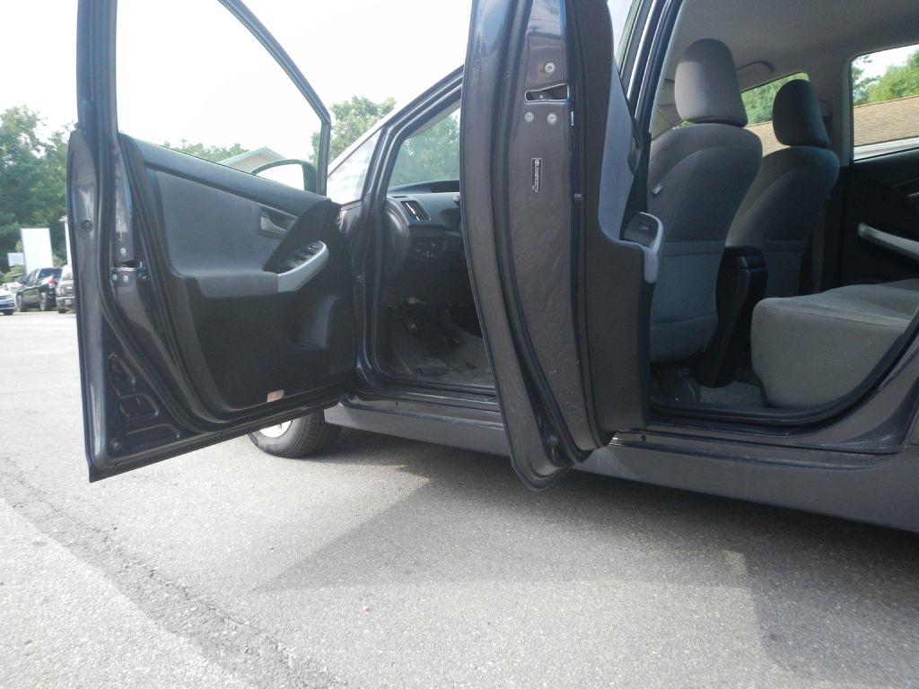 Toyota Prius Plug-In 2012