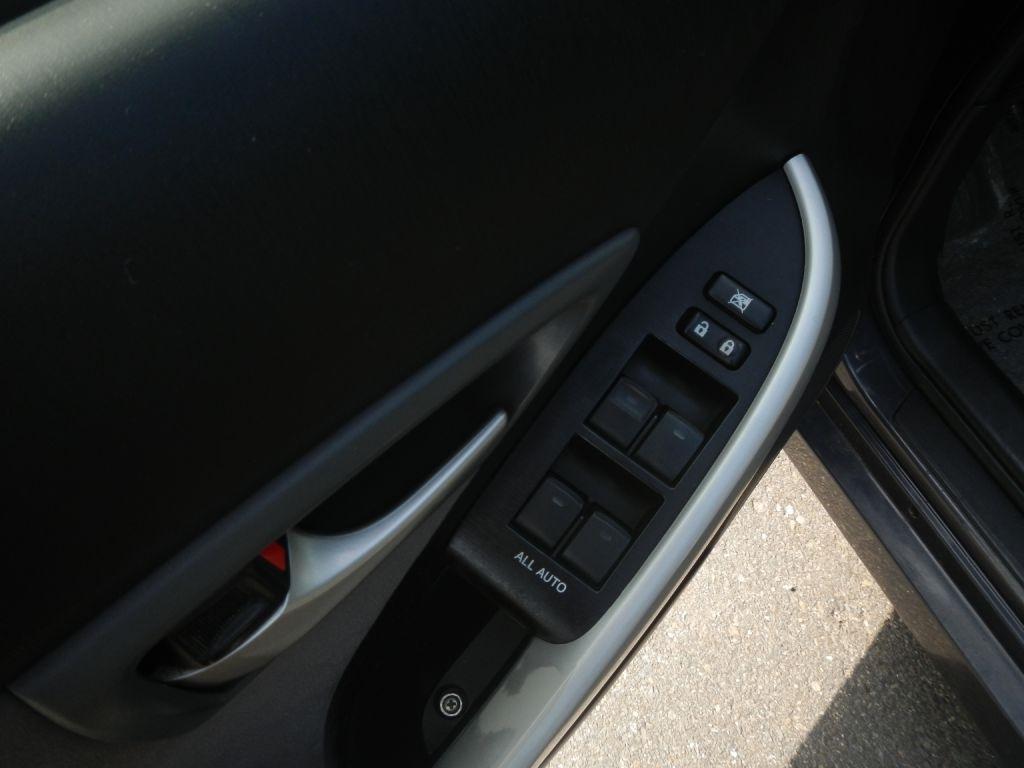 Toyota Prius Plug-In 2012