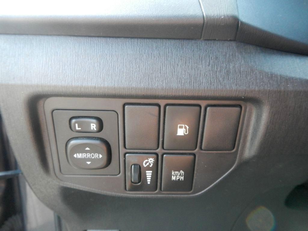 Toyota Prius Plug-In 2012