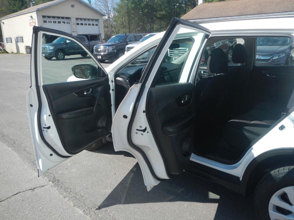 Nissan Rogue SV AWD 2017