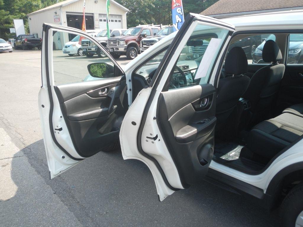 Nissan Rogue SV AWD 2017