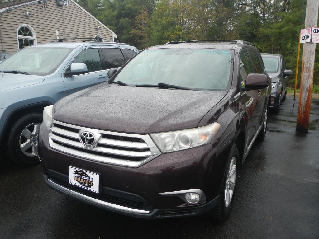 Toyota Highlander Base 4WD 2011