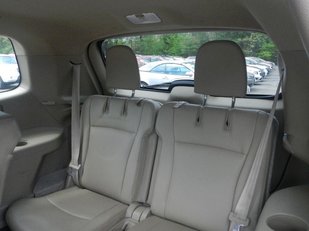 Toyota Highlander Base 4WD 2011