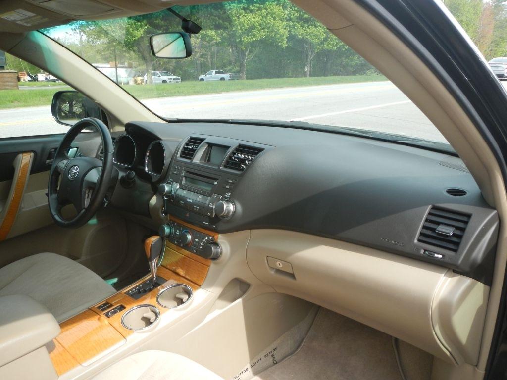 Toyota Highlander Hybrid 4WD 2010