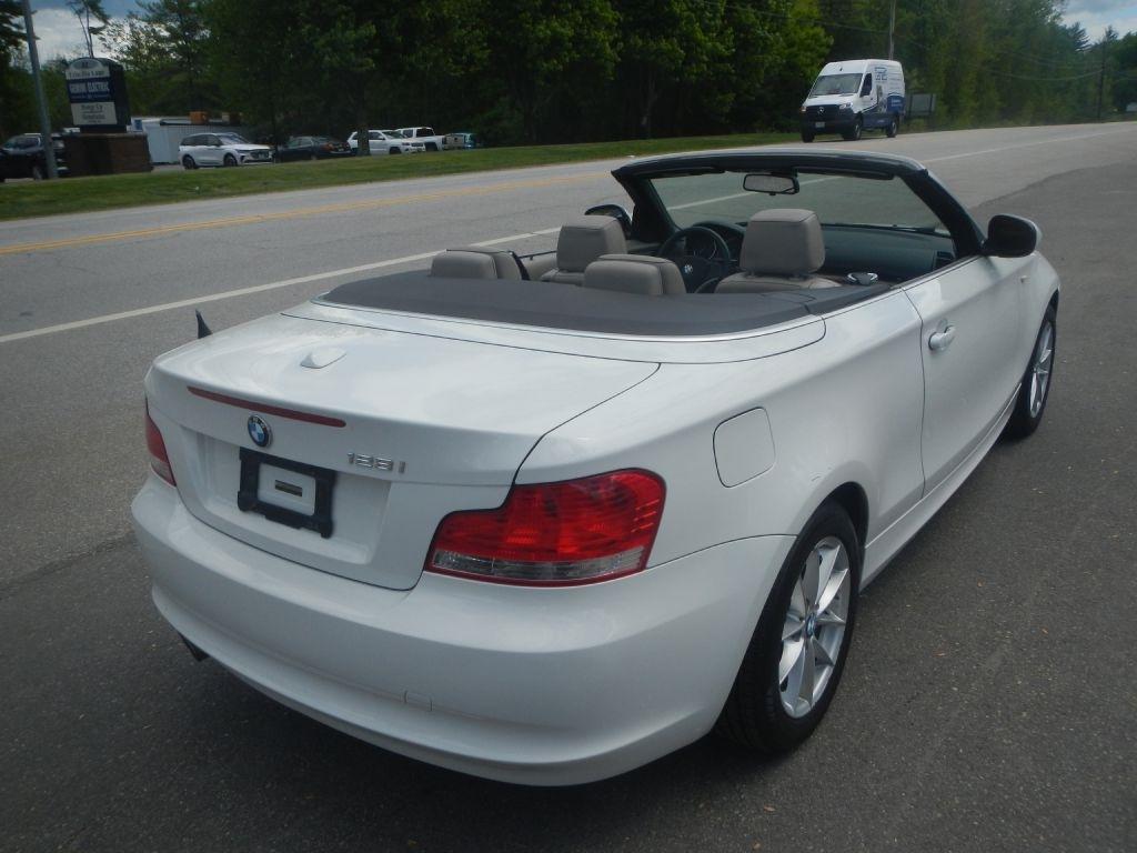 BMW 1-Series 128i Convertible 2011