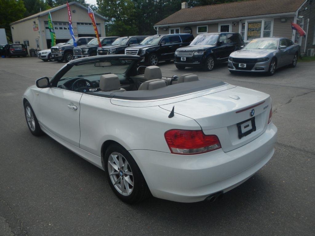 BMW 1-Series 128i Convertible 2011