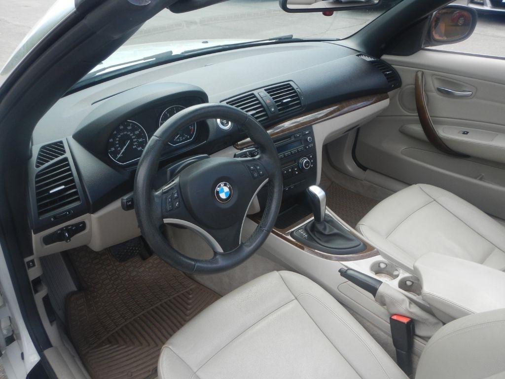 BMW 1-Series 128i Convertible 2011