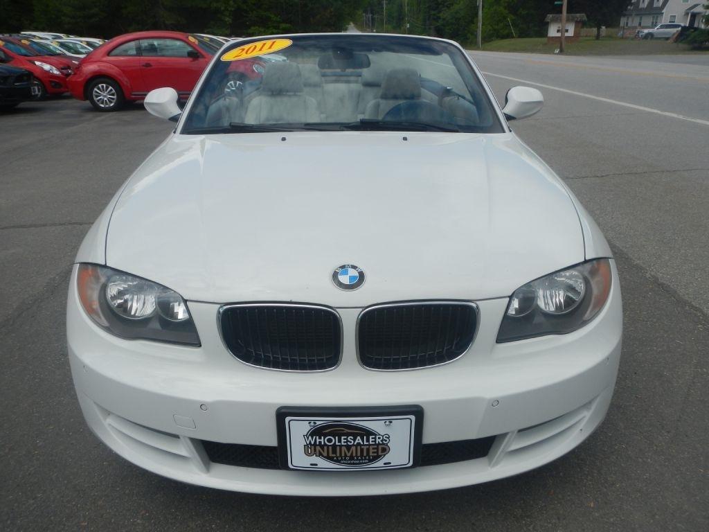 BMW 1-Series 128i Convertible 2011