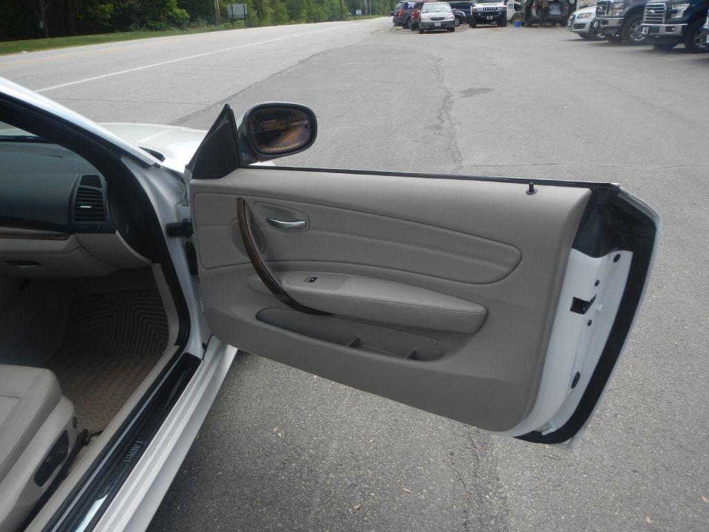 BMW 1-Series 128i Convertible 2011