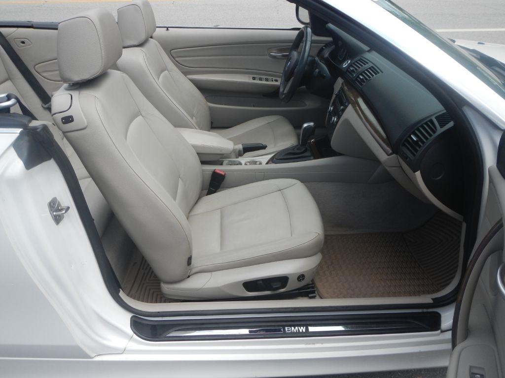 BMW 1-Series 128i Convertible 2011