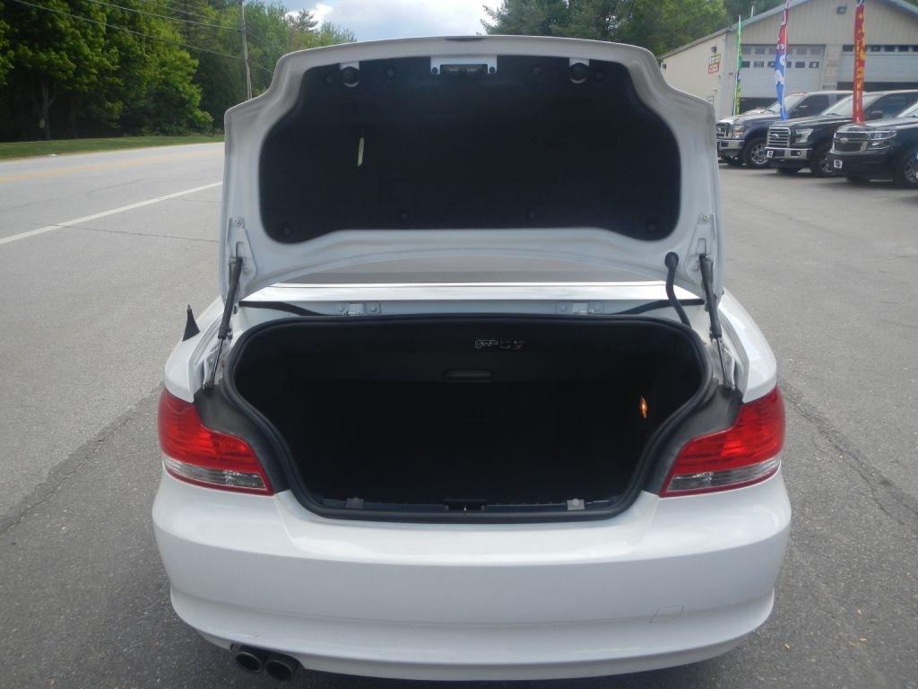 BMW 1-Series 128i Convertible 2011