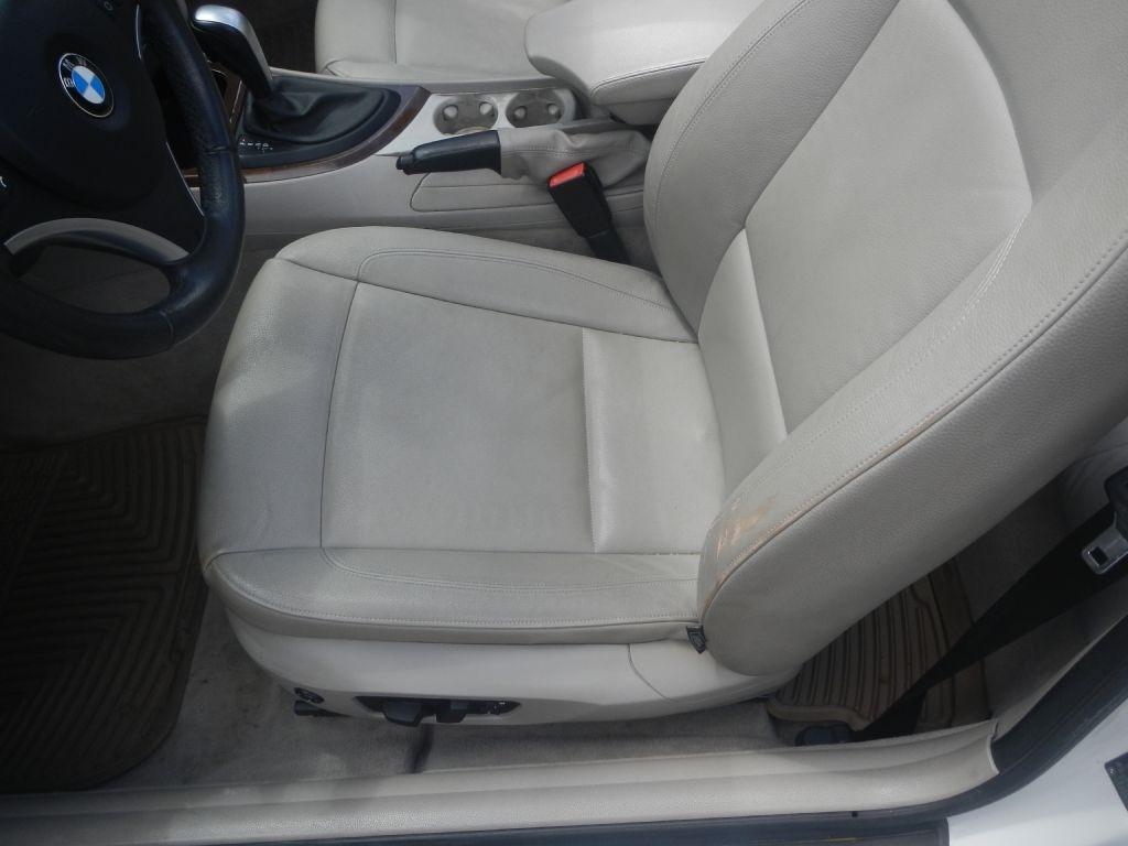 BMW 1-Series 128i Convertible 2011
