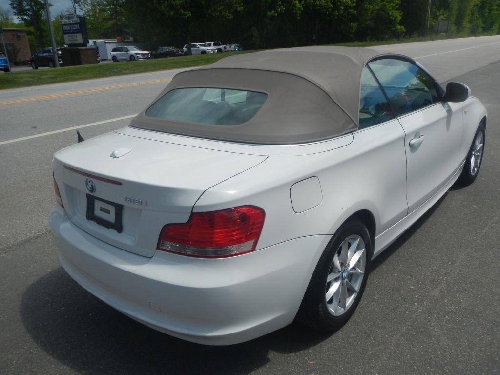 BMW 1-Series 128i Convertible 2011
