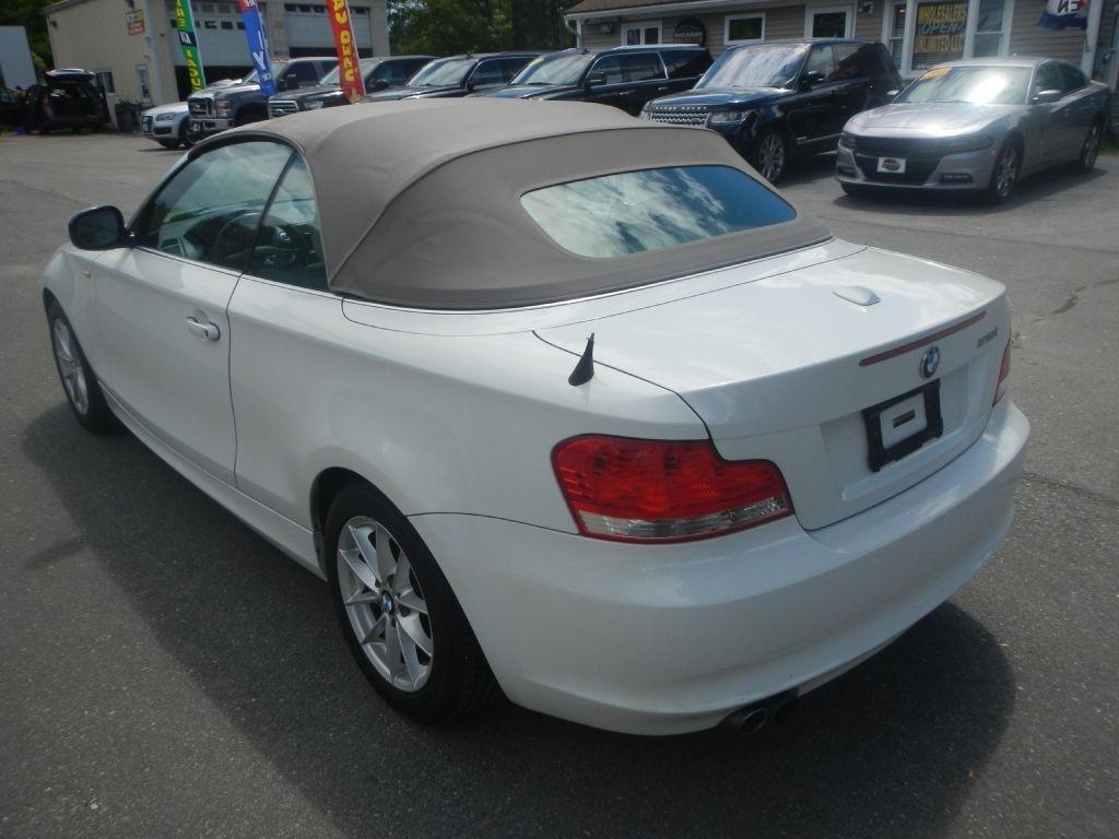 BMW 1-Series 128i Convertible 2011