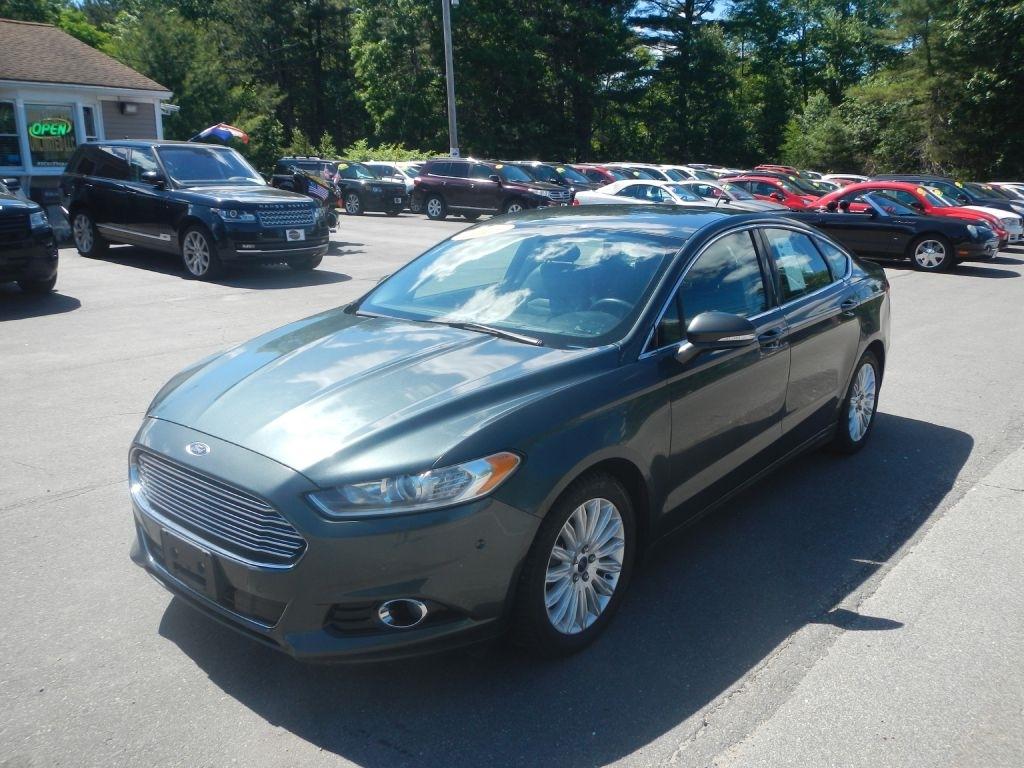 Ford Fusion Hybrid SE 2015