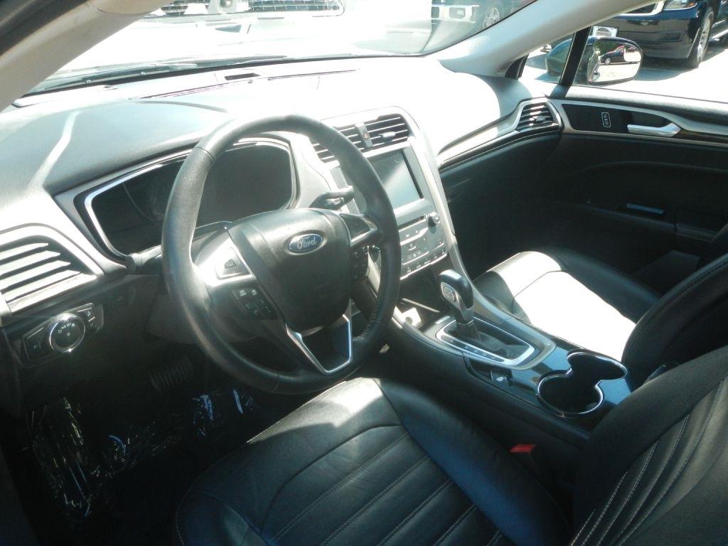 Ford Fusion Hybrid SE 2015