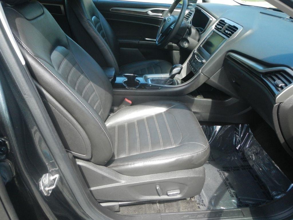 Ford Fusion Hybrid SE 2015