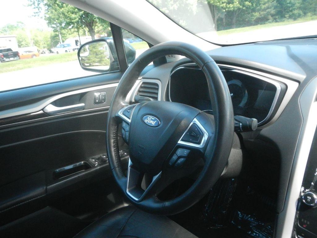 Ford Fusion Hybrid SE 2015