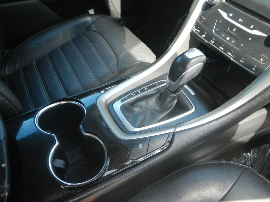 Ford Fusion Hybrid SE 2015