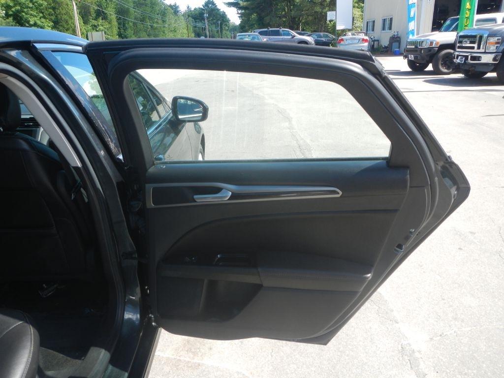 Ford Fusion Hybrid SE 2015