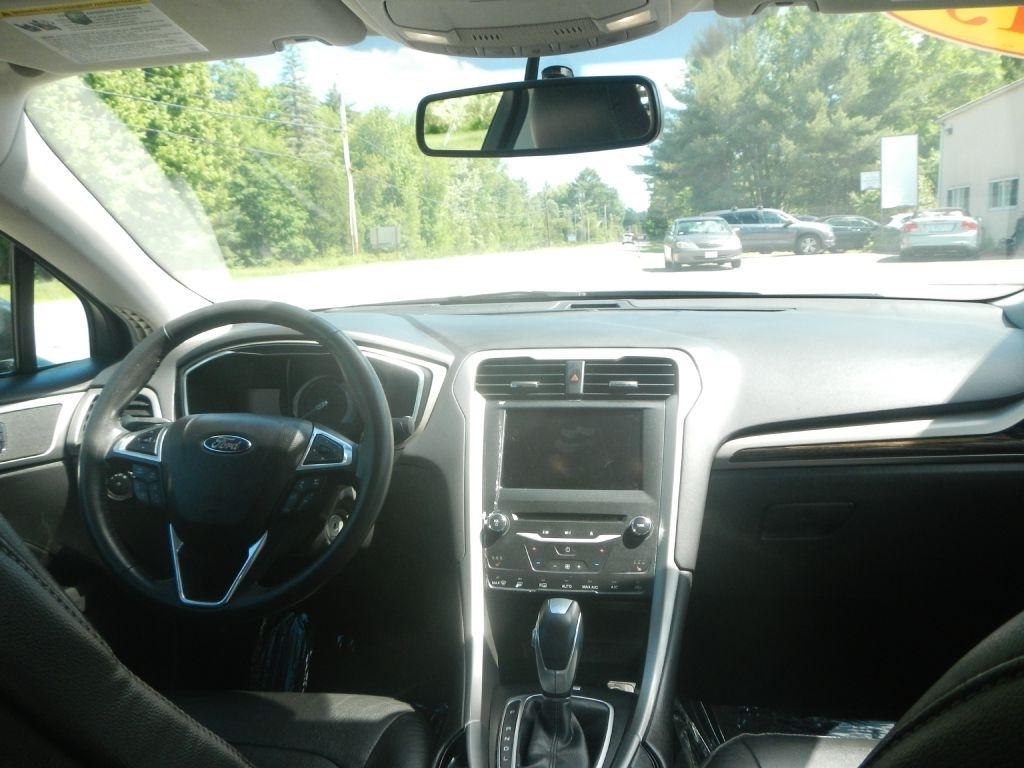 Ford Fusion Hybrid SE 2015
