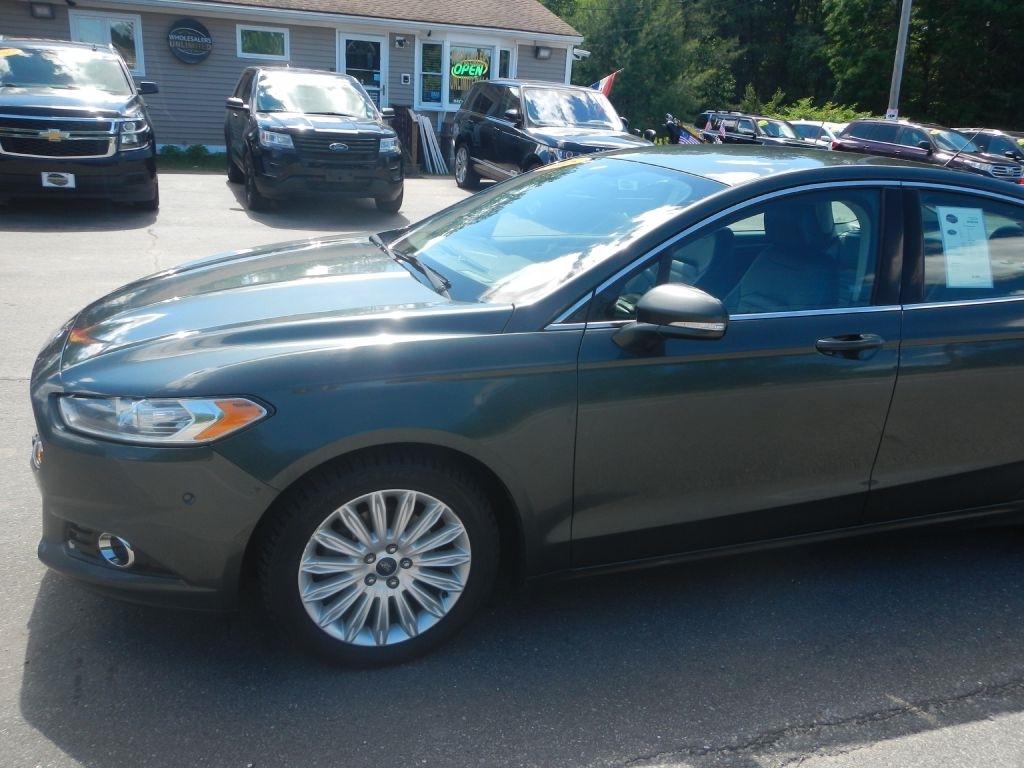 Ford Fusion Hybrid SE 2015