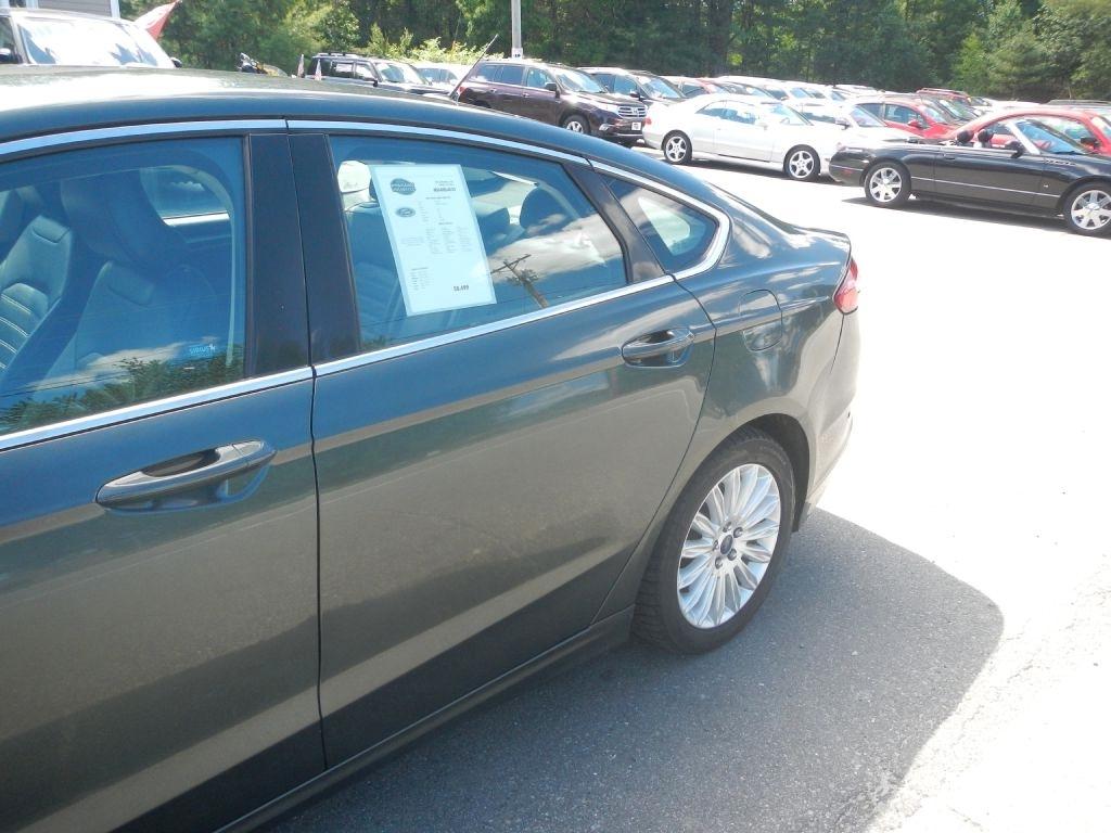 Ford Fusion Hybrid SE 2015