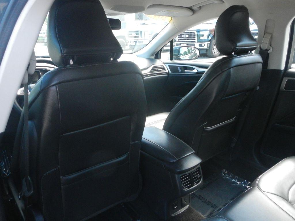 Ford Fusion Hybrid SE 2015
