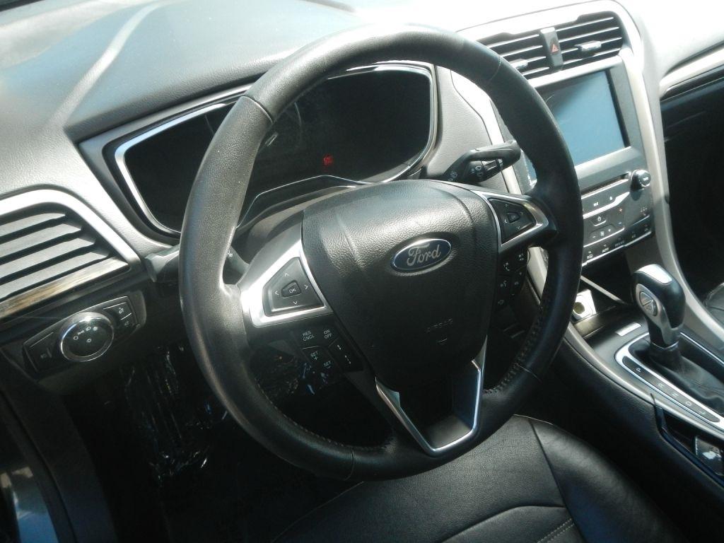 Ford Fusion Hybrid SE 2015