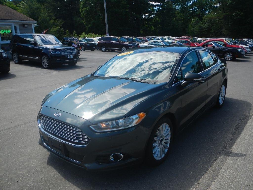 Ford Fusion Hybrid SE 2015