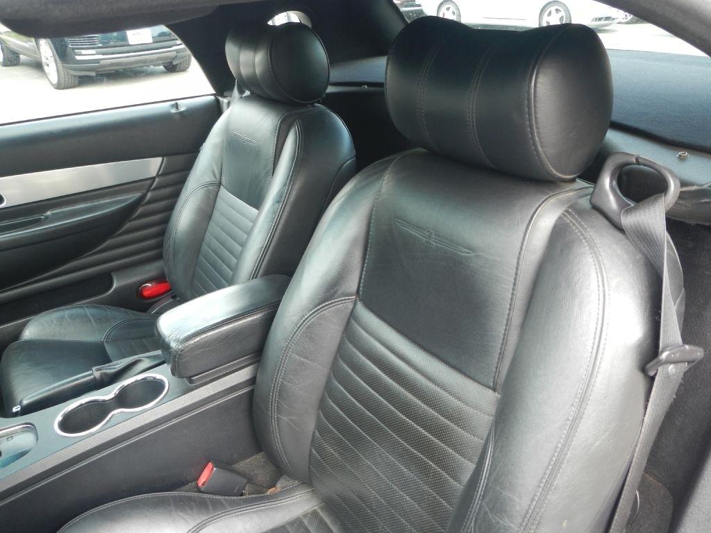 Ford Thunderbird Deluxe 2003