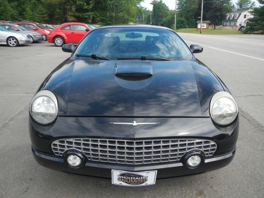 Ford Thunderbird Deluxe 2003