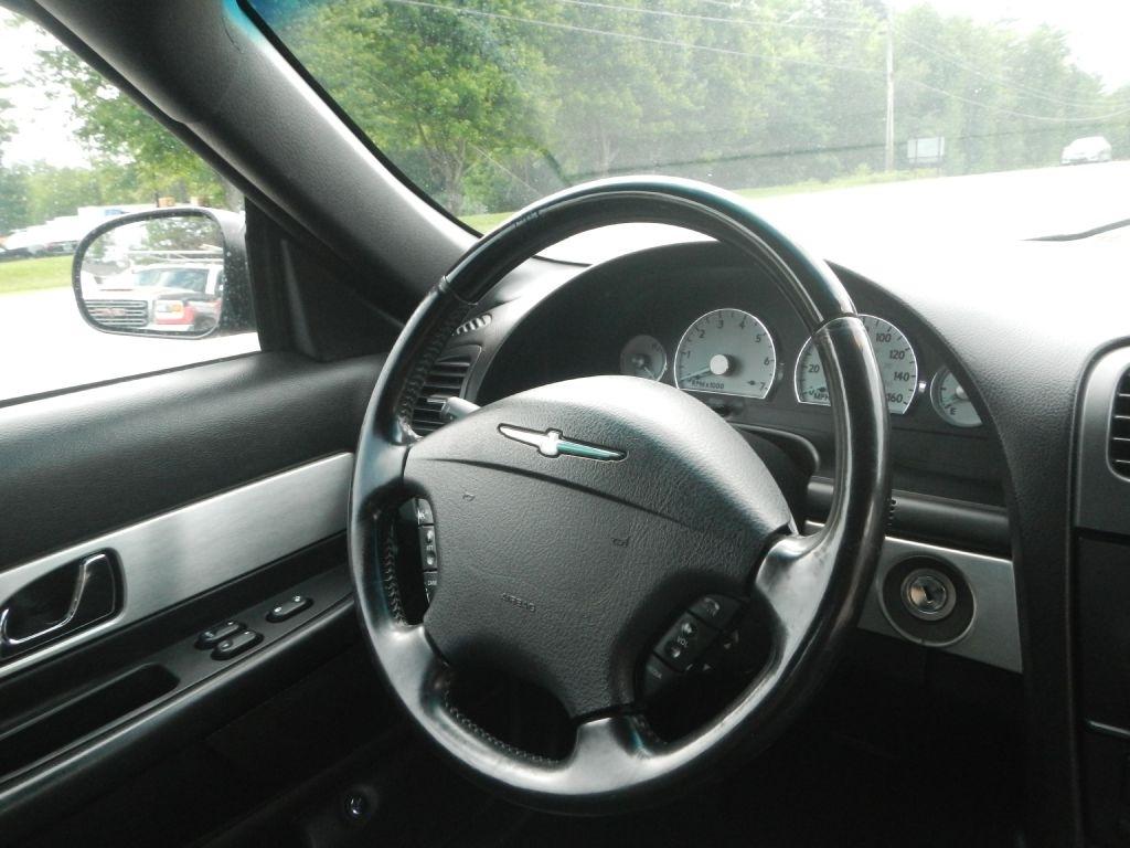 Ford Thunderbird Deluxe 2003