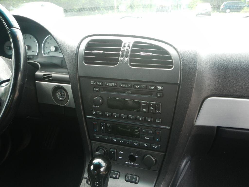 Ford Thunderbird Deluxe 2003