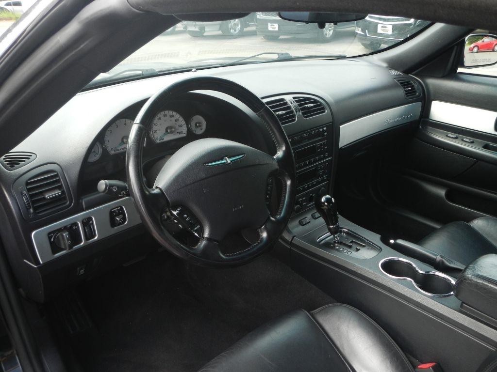 Ford Thunderbird Deluxe 2003