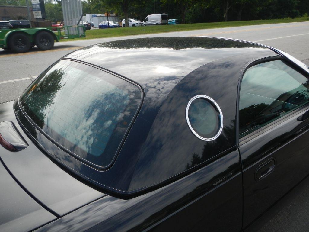 Ford Thunderbird Deluxe 2003